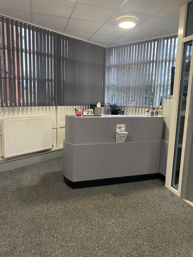 Premier Lodge Falkirk Buitenkant foto